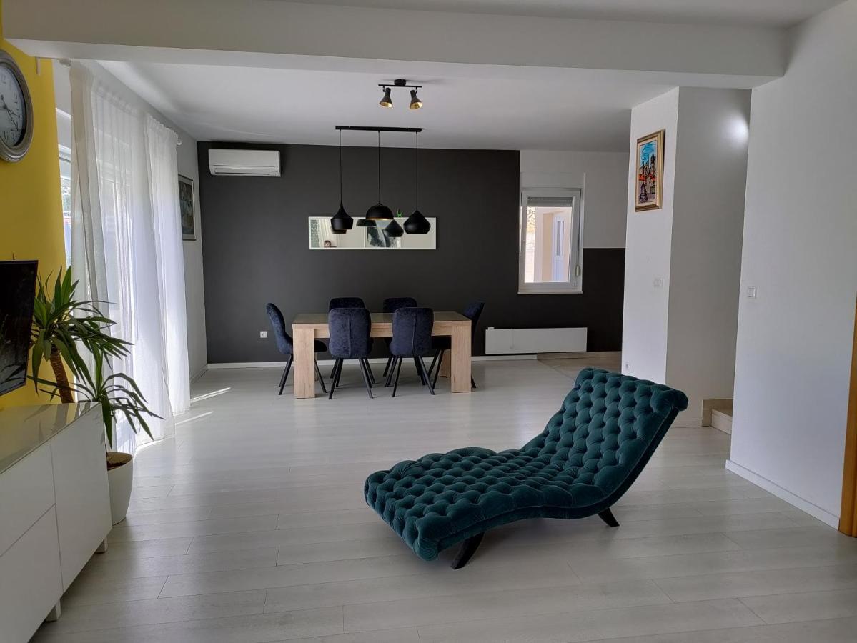 Magi House With Pool Apartment Podstrana Exterior foto